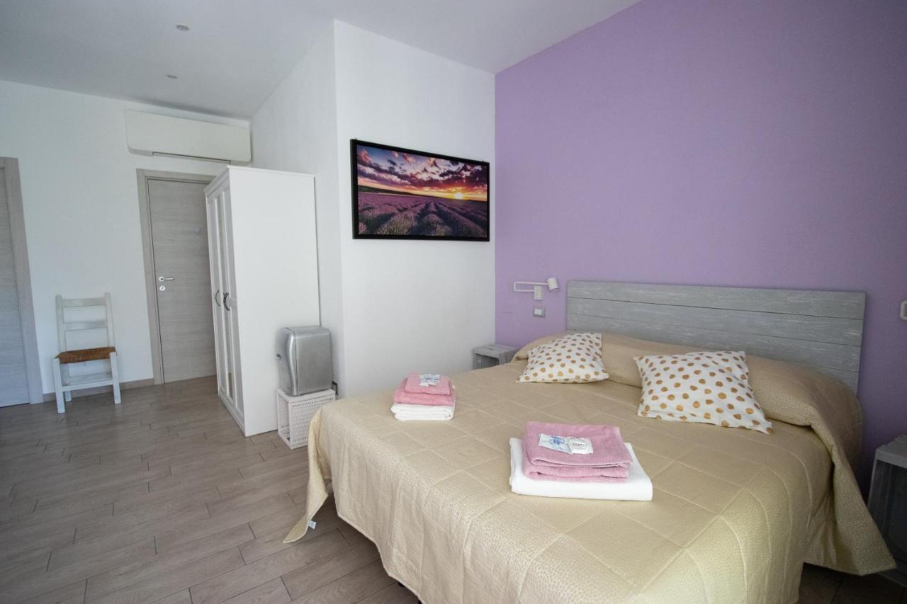 Un Posto Al Sole Bed & Breakfast Molino Nuovo  Exterior photo