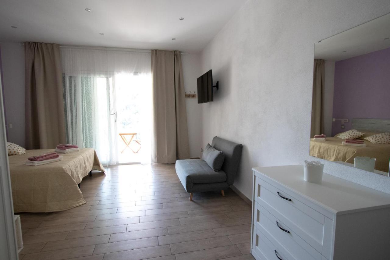 Un Posto Al Sole Bed & Breakfast Molino Nuovo  Exterior photo