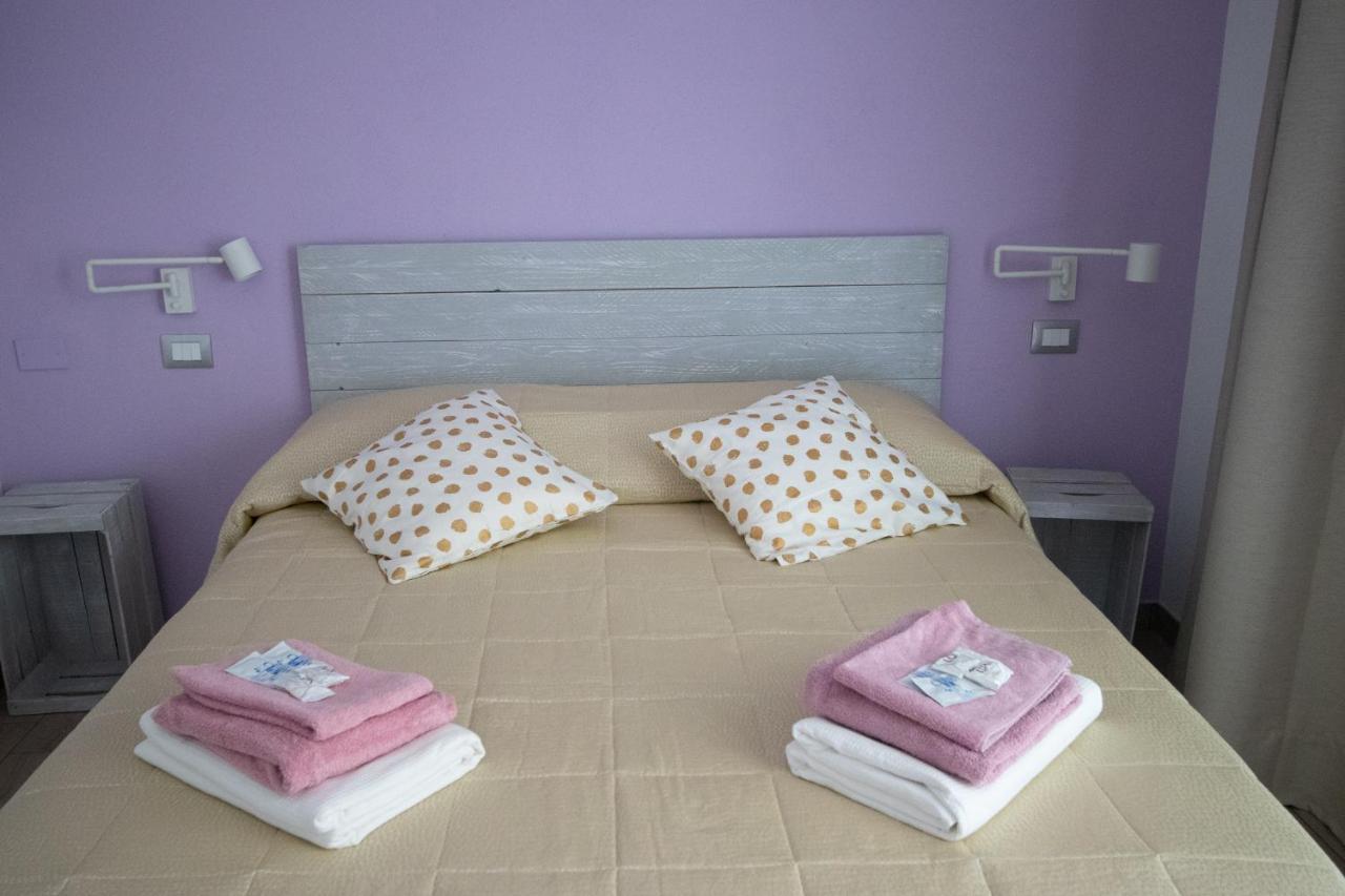 Un Posto Al Sole Bed & Breakfast Molino Nuovo  Exterior photo